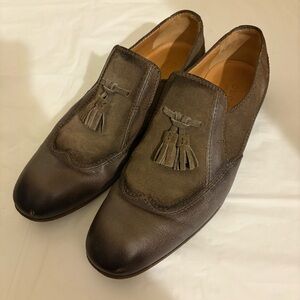 GUCCI mens brown leather loafers